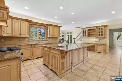 47 Cortland Trail, Mahwah, NJ 07430 - Photo 12