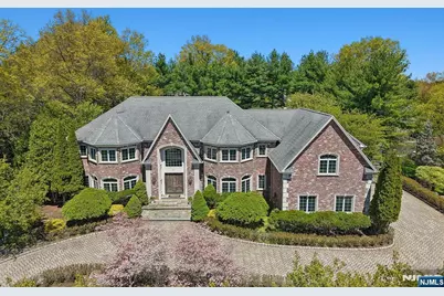 47 Cortland Trail, Mahwah, NJ 07430 - Photo 2