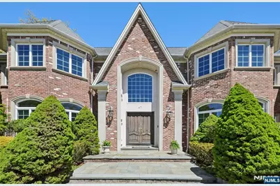 47 Cortland Trail, Mahwah, NJ 07430 - Photo 1