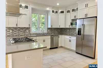 219 Roff Avenue A #A, Palisades Park, NJ 07650 - Photo 6