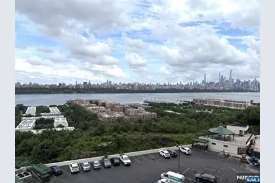 250 Gorge Road 10 J #10 J, Cliffside Park, NJ 07010 - Photo 14