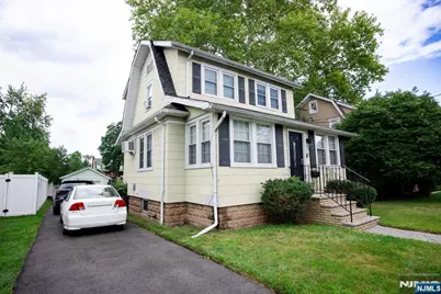 17 Carnation Street, Bergenfield, NJ 07621 - Photo 2