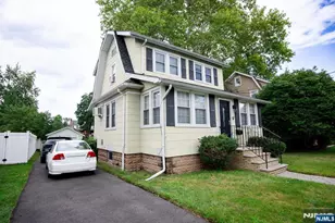17 Carnation St, Bergenfield, NJ 07621 - Photo 2