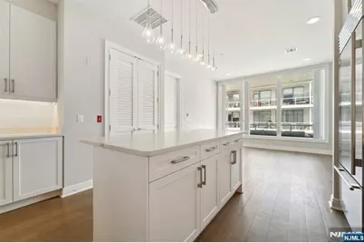 3 Somerset Lane 505 #505, Edgewater, NJ 07020 - Photo 8
