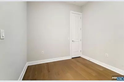 3 Somerset Lane 505 #505, Edgewater, NJ 07020 - Photo 12
