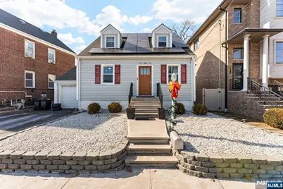 789 Harvard Place, Cliffside Park, NJ 07010 - Photo 2