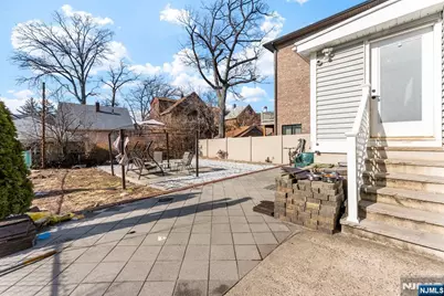 789 Harvard Place, Cliffside Park, NJ 07010 - Photo 32
