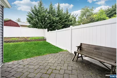 8 Macbeth B #B, Waldwick, NJ 07463 - Photo 18
