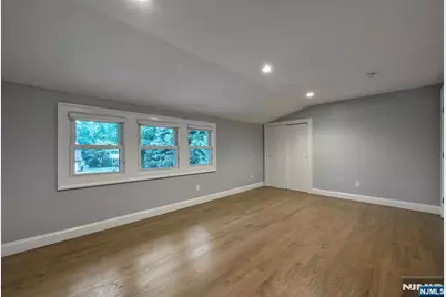 8 Macbeth B #B, Waldwick, NJ 07463 - Photo 12