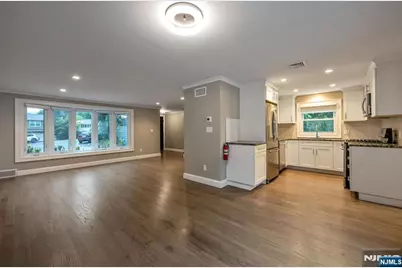 8 Macbeth B #B, Waldwick, NJ 07463 - Photo 6