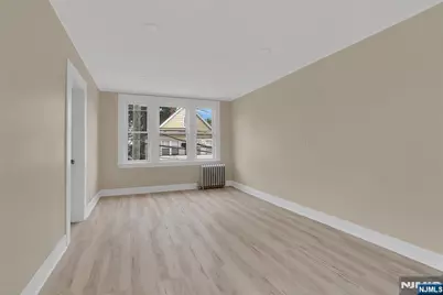 252 River Drive 3 #3, Garfield, NJ 07026 - Photo 4
