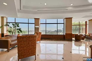 100 Old Palisade Road Pl 10, Fort Lee, NJ 07024 - Photo 2