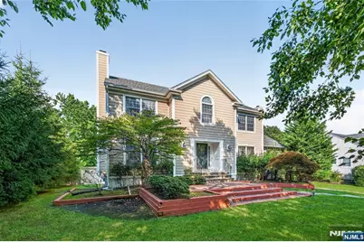 320 William Way, Wyckoff Township, NJ 07481 - Photo 2