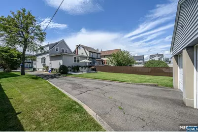 716 4th Street, Lyndhurst Township, NJ 07071 - Photo 32