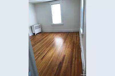 45 Diamond Bridge Avenue 2 #2, Hawthorne, NJ 07506 - Photo 6