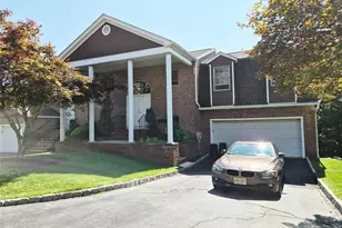 8 Beacon Hill 8, Pompton Lakes, NJ 07442 - Photo 2