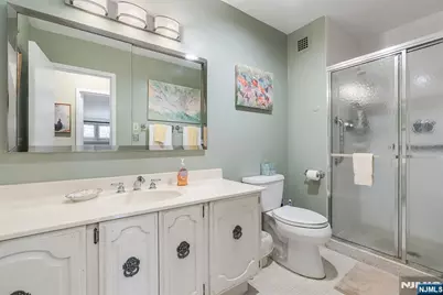 2 Claridge Drive 1Ne #1NE, Verona, NJ 07044 - Photo 20