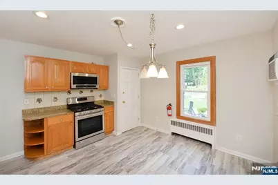 45 Hill Street, Midland Park, NJ 07432 - Photo 8