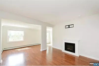 45 Hill Street, Midland Park, NJ 07432 - Photo 6