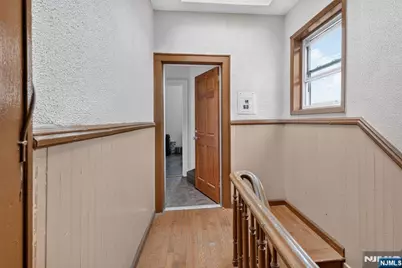 154 Chestnut Avenue, Jersey City, NJ 07306 - Photo 20