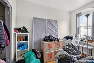 154 Chestnut Avenue, Jersey City, NJ 07306 - Photo 42