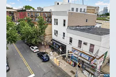 154 Chestnut Avenue, Jersey City, NJ 07306 - Photo 6