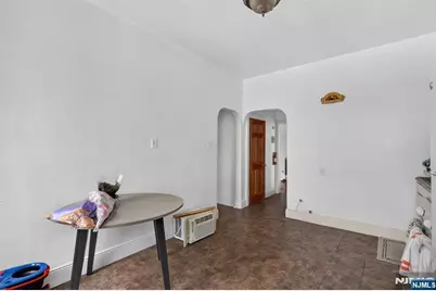 154 Chestnut Avenue, Jersey City, NJ 07306 - Photo 38