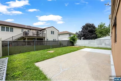 102 Gall Court, Elmwood Park, NJ 07407 - Photo 30
