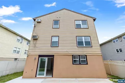 102 Gall Court, Elmwood Park, NJ 07407 - Photo 32
