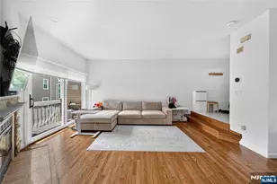 516 Windsor Dr, Palisades Park, NJ 07650 - Photo 4