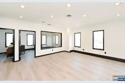 0-99 Plaza Road 2 #2, Fair Lawn, NJ 07410 - Photo 4
