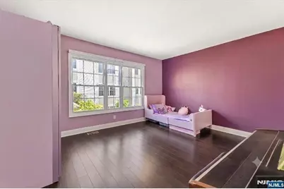 217 The Promenade, Edgewater, NJ 07020 - Photo 18
