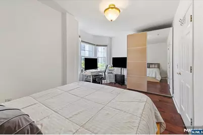 217 The Promenade, Edgewater, NJ 07020 - Photo 24