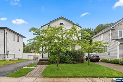12 Holland Avenue, Demarest, NJ 07627 - Photo 2