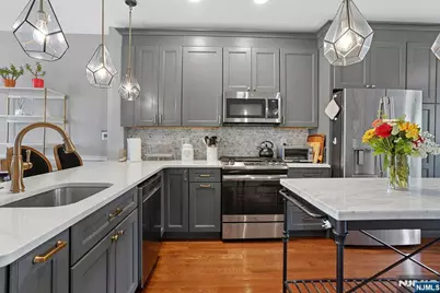 400 Manchester Drive 4071 #4071, Nutley, NJ 07110 - Photo 6