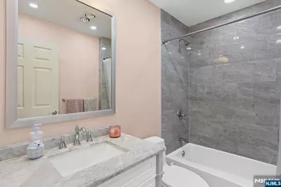 400 Manchester Drive 4071 #4071, Nutley, NJ 07110 - Photo 18