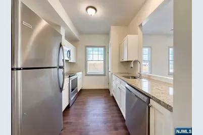 103 Johnson Avenue 201 #201, Hackensack, NJ 07601 - Photo 2
