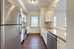 103 Johnson Ave 201, Hackensack, NJ 07601 - Photo 2