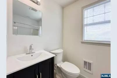 103 Johnson Avenue 201 #201, Hackensack, NJ 07601 - Photo 8