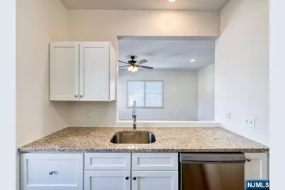 103 Johnson Avenue 201 #201, Hackensack, NJ 07601 - Photo 4