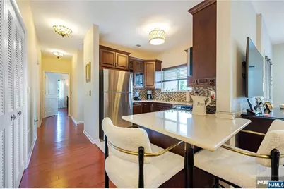1018 Brittany Drive 1018 #1018, Wayne, NJ 07470 - Photo 10