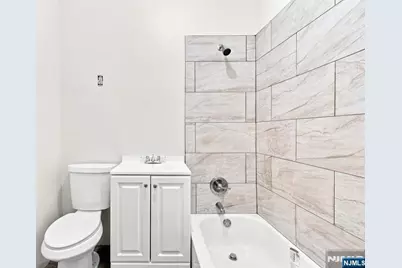 102 Claremont Avenue, Jersey City, NJ 07305 - Photo 14
