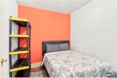 102 Claremont Avenue, Jersey City, NJ 07305 - Photo 24