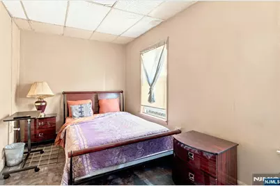 102 Claremont Avenue, Jersey City, NJ 07305 - Photo 20