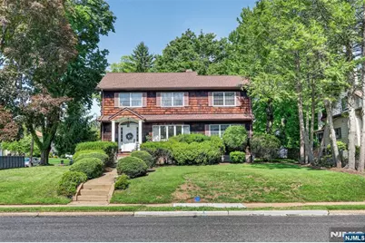 484 Godwin Avenue, Midland Park, NJ 07432 - Photo 1