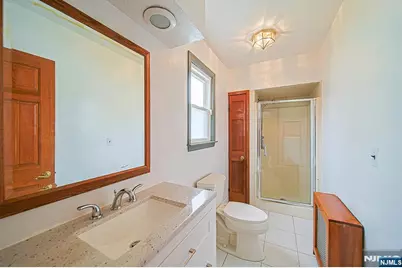709 Kingsland Avenue, Ridgefield, NJ 07657 - Photo 22