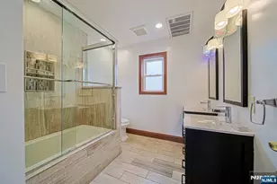 709 Kingsland Ave, Ridgefield, NJ 07657 - Photo 30