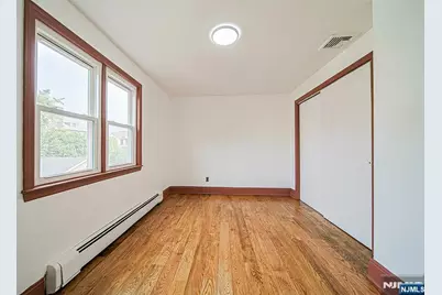 709 Kingsland Avenue, Ridgefield, NJ 07657 - Photo 24