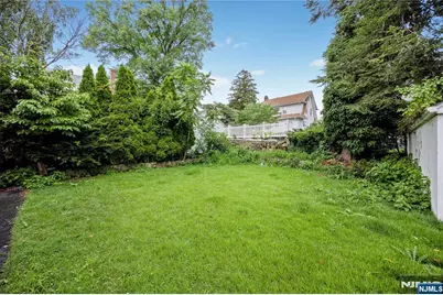 1 Garden Court, Garfield, NJ 07026 - Photo 28
