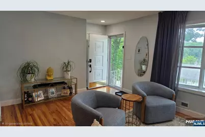 48 Knolls Road, Bloomingdale, NJ 07403 - Photo 2
